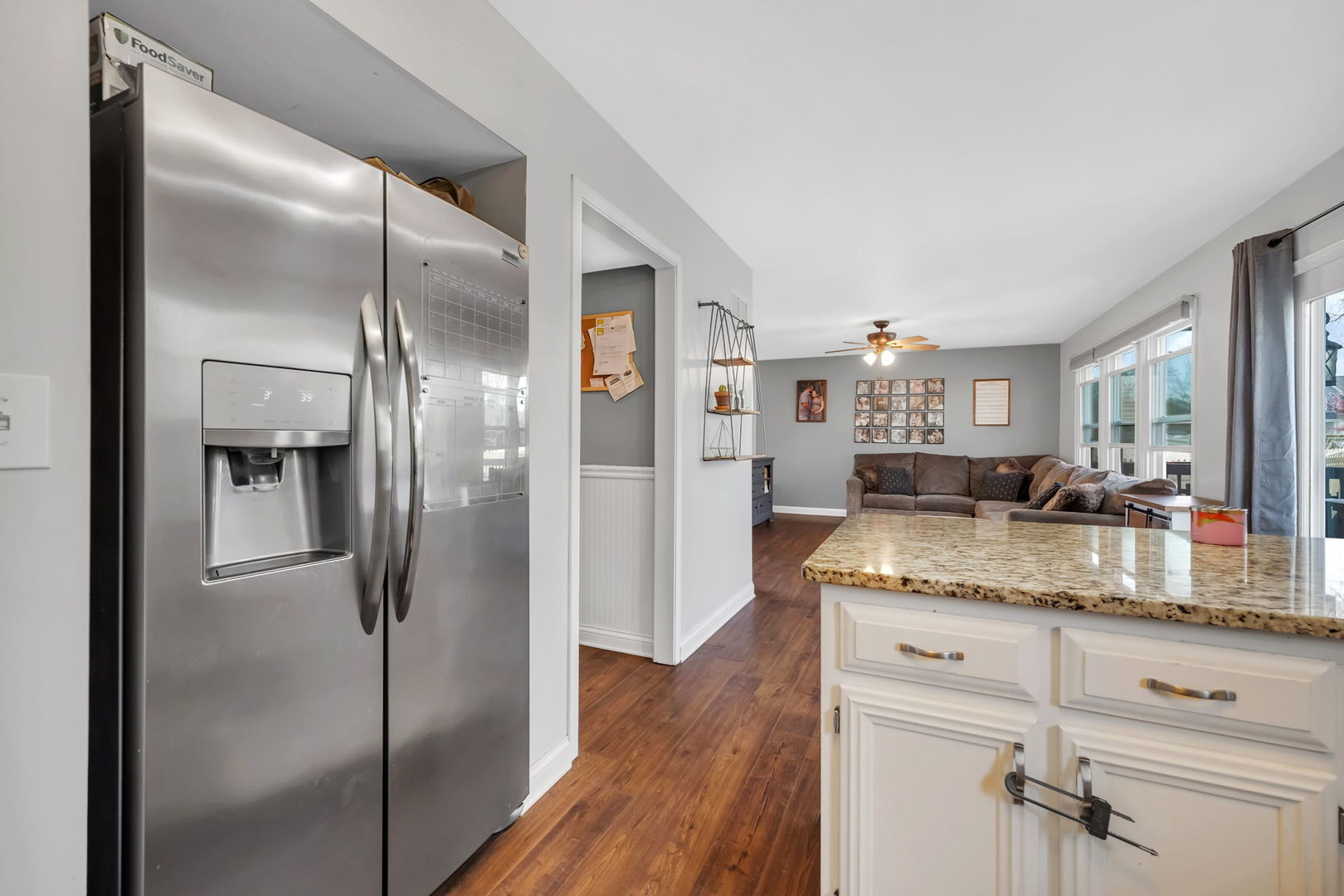 570 Wildwood Lane Braidwood, IL 60408 - Photo 11 of 29 Gallery Image 11