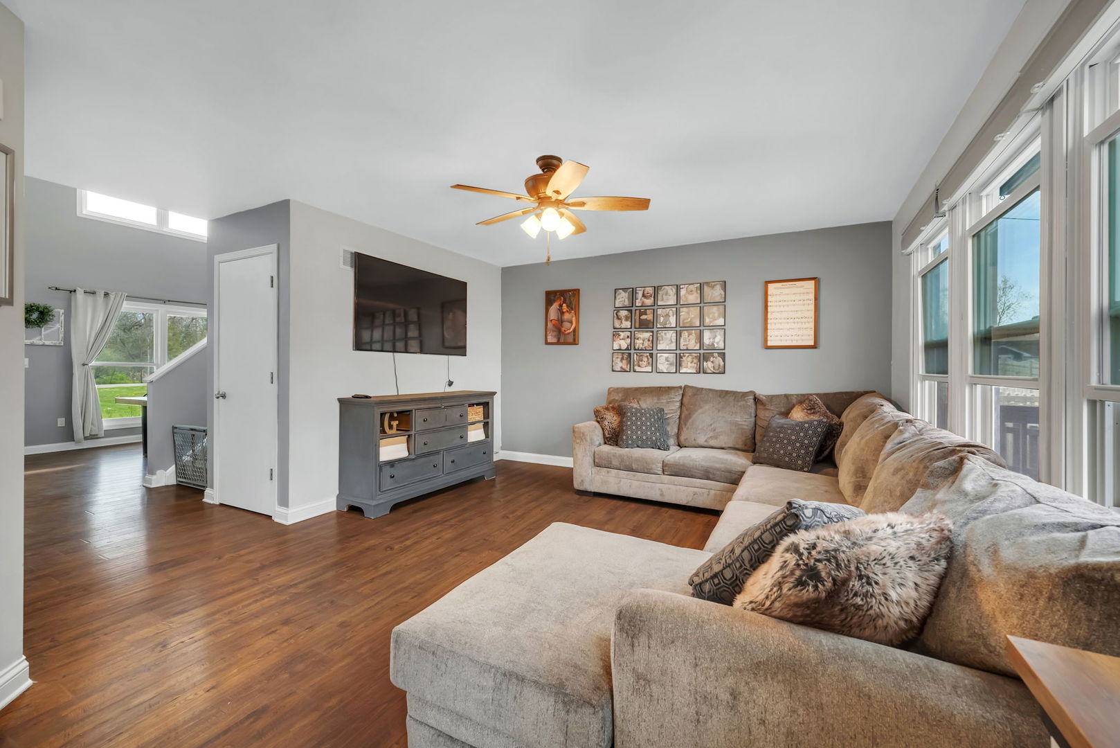 570 Wildwood Lane Braidwood, IL 60408 - Photo 7 of 29 Gallery Image 7