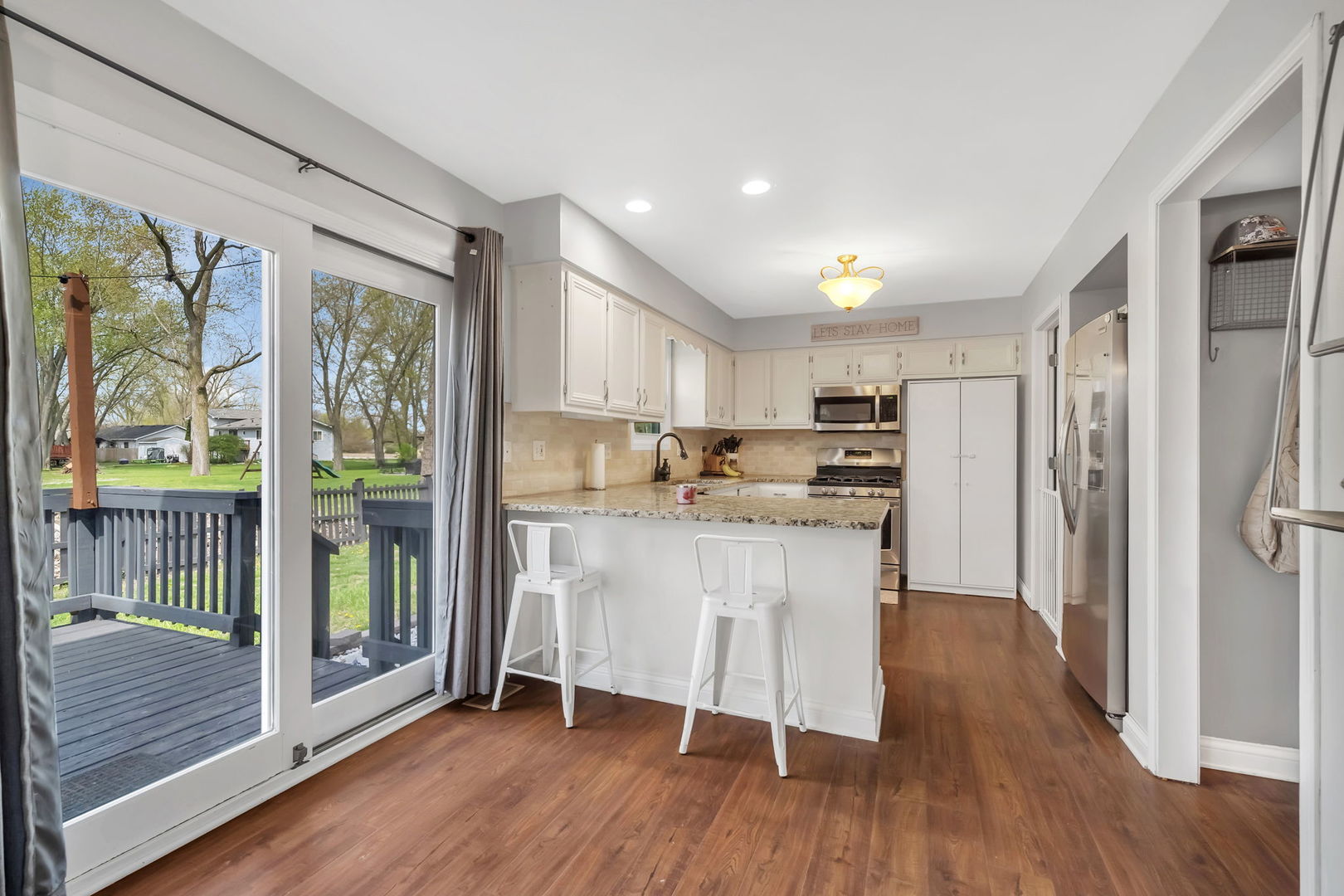 570 Wildwood Lane Braidwood, IL 60408 - Photo 8 of 29 Gallery Image 8