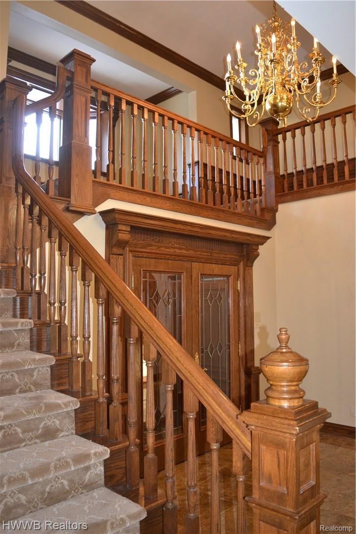 330 Camelot Way Rochester, MI 48306 - Photo 22 of 50 Stairwell to Second Floor