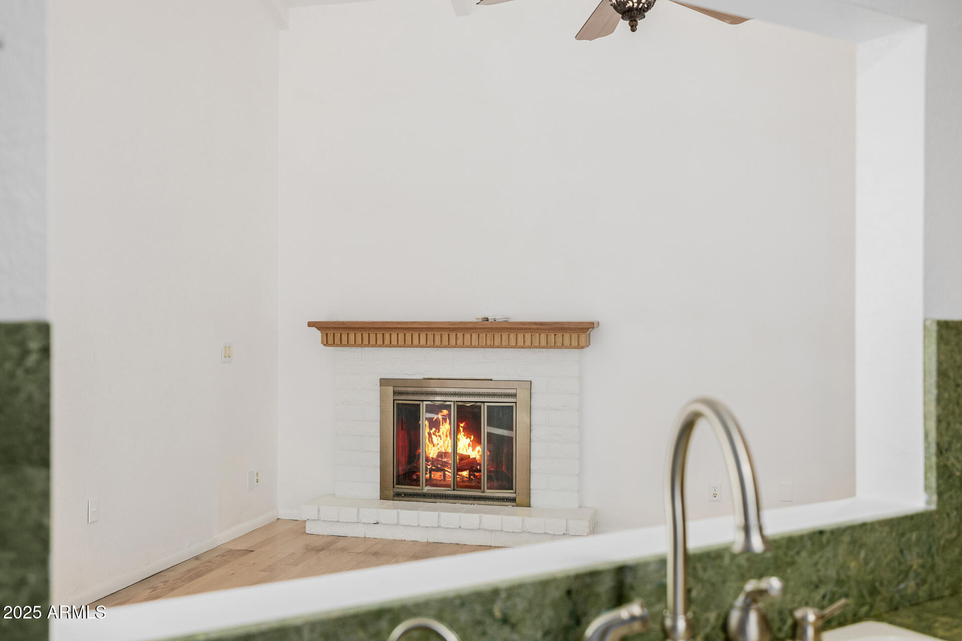 1875 East State Avenue Phoenix, AZ 85020 - Photo 12 of 39 a front view of a house with a garden