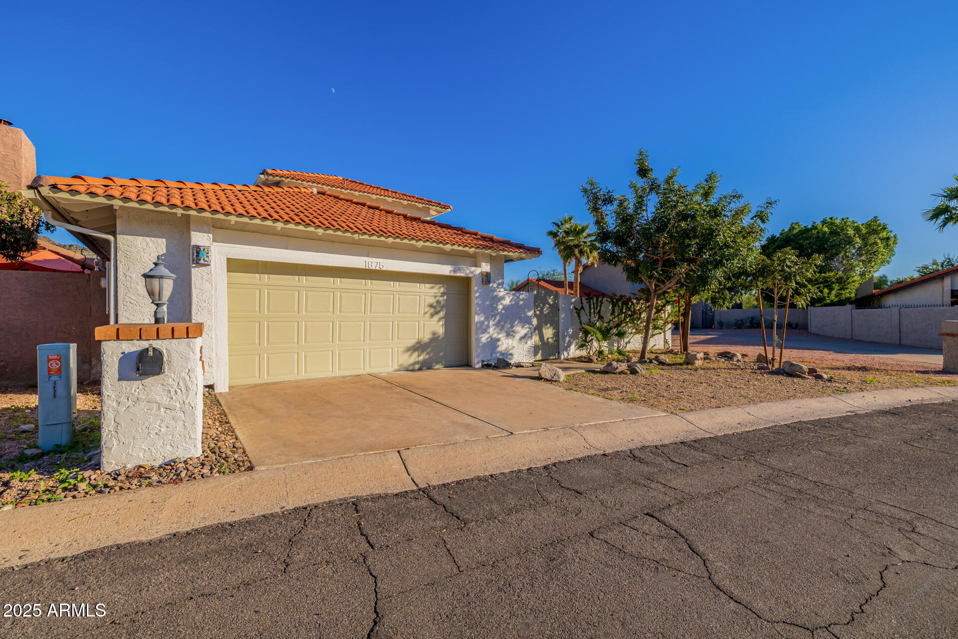 1875 East State Avenue Phoenix, AZ 85020 - Photo 2 of 39 a view of a house with entertaining space