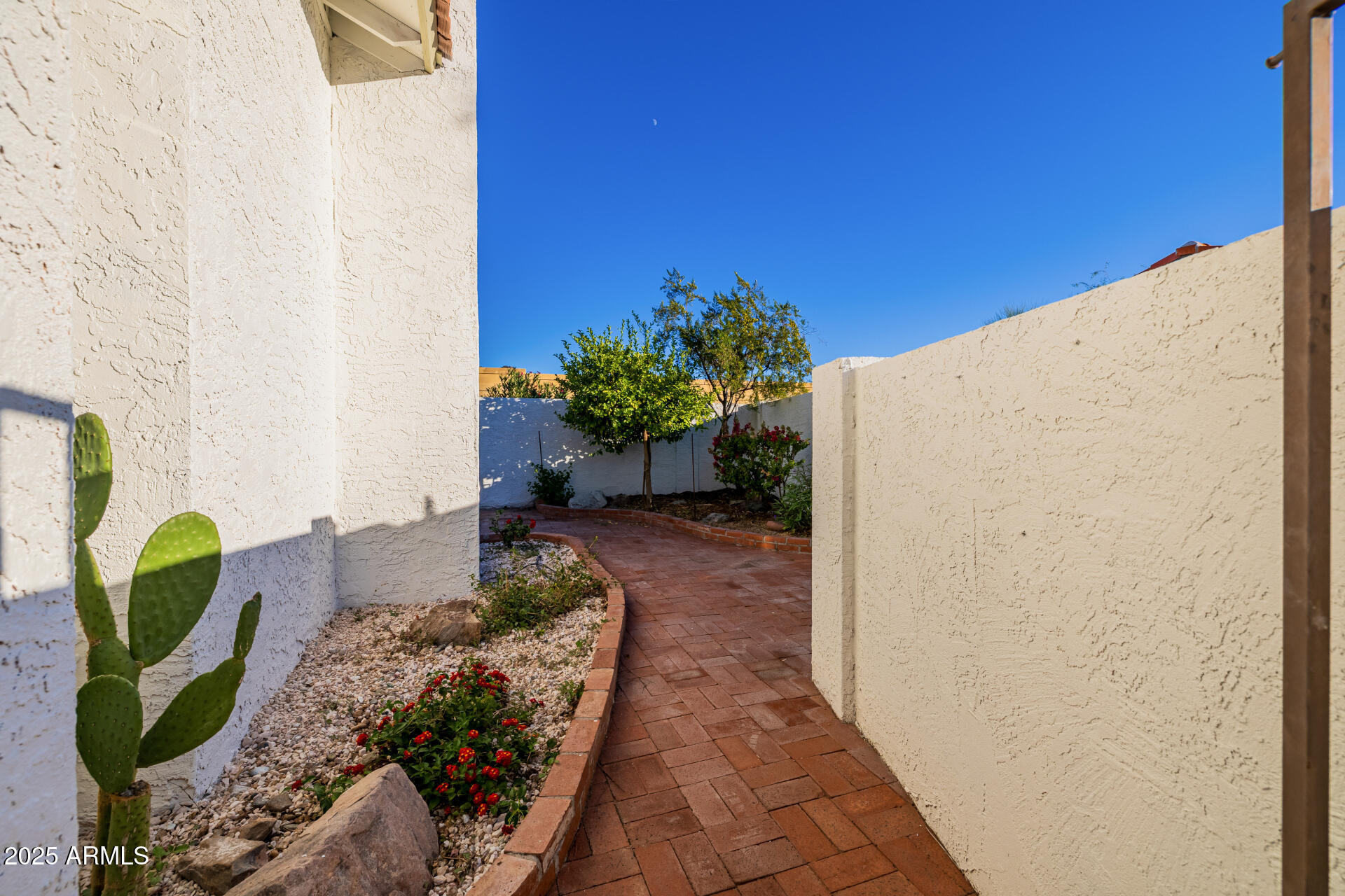 1875 East State Avenue Phoenix, AZ 85020 - Photo 37 of 39