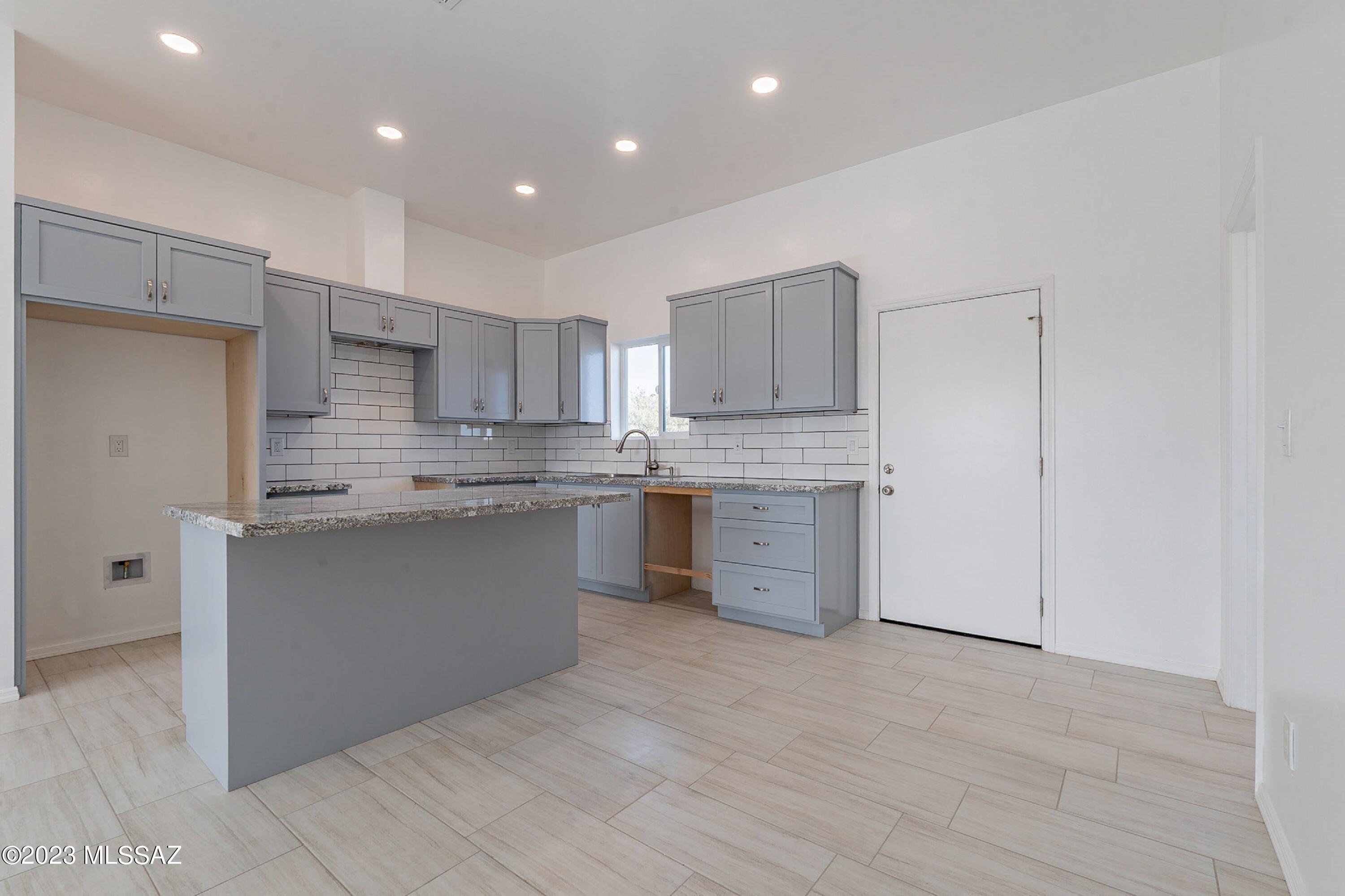 10327 South Summit Park Road Tucson, AZ 85756 - Photo 9 of 35 Gallery Image 9