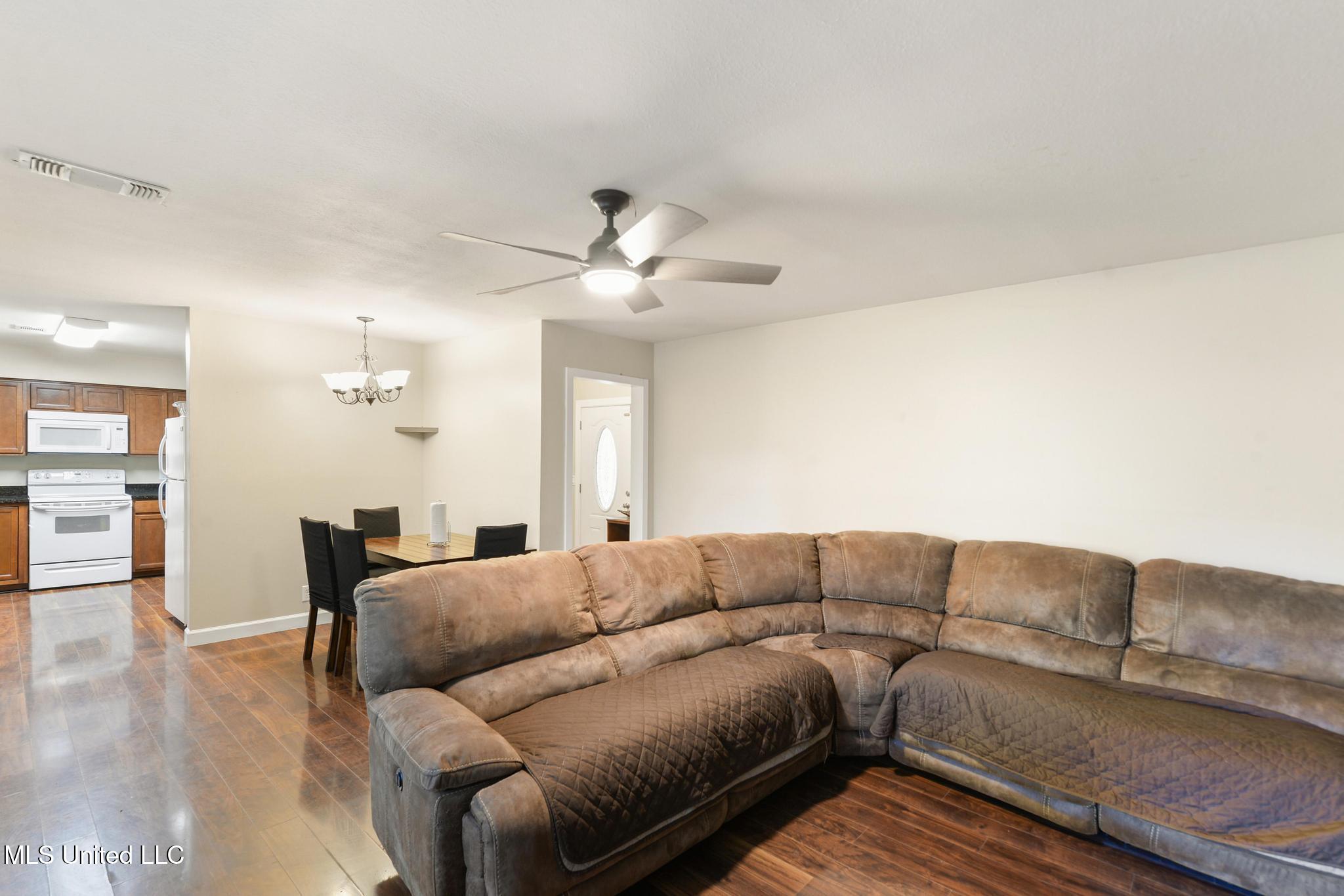 21 East Park Street Gulfport, MS 39507 - Photo 6 of 25 006