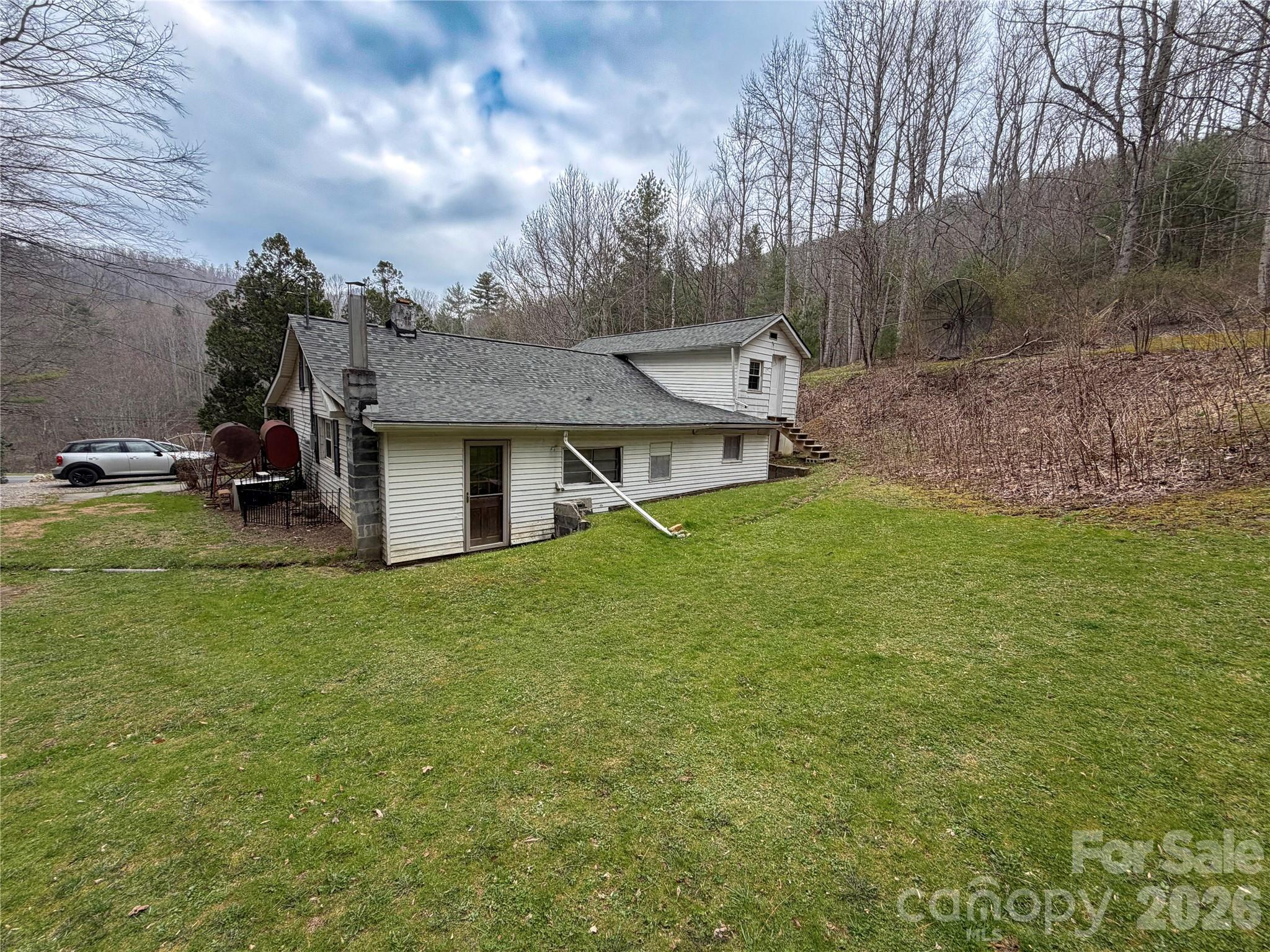 658 Upper Hanging Rock Road Spruce Pine, NC 28777 - Photo 34 of 35