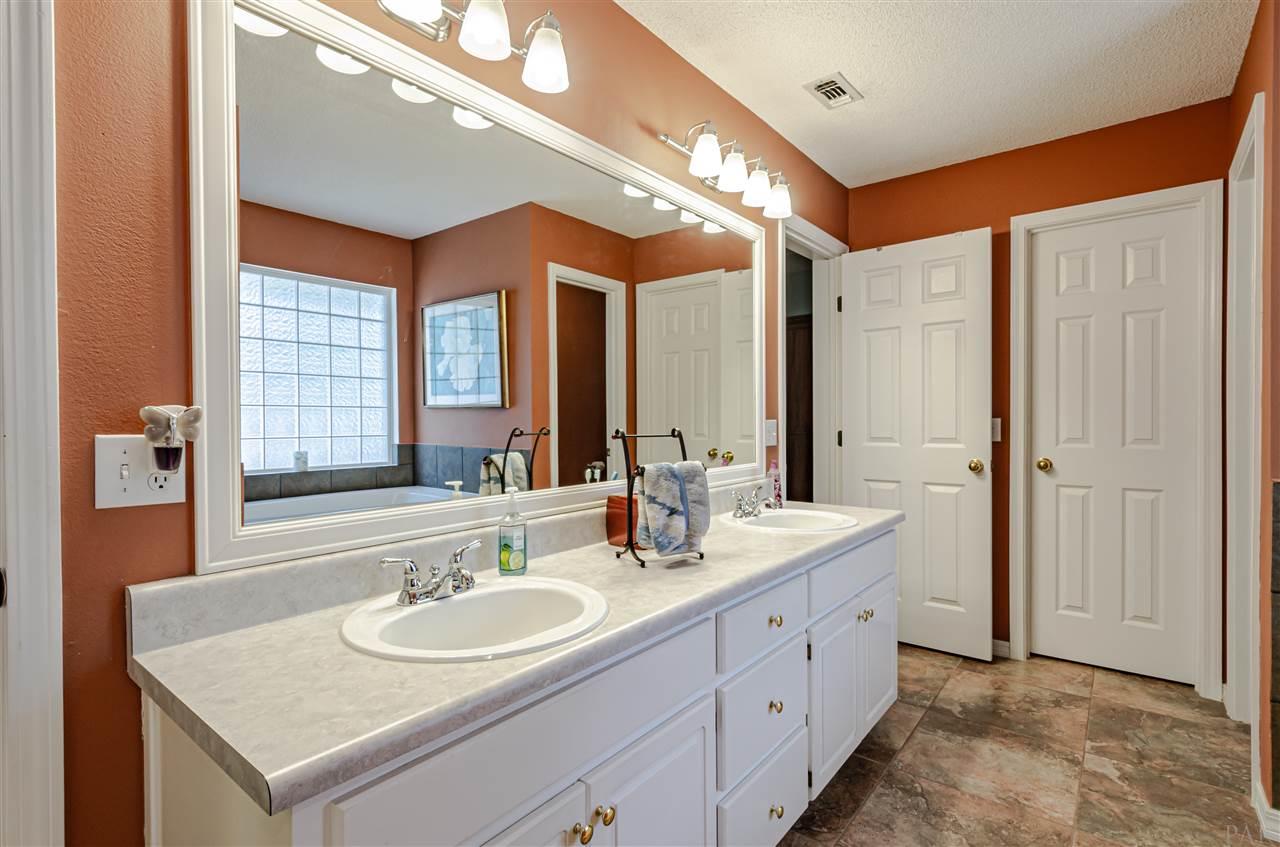5909 Ridgeview Drive Milton, FL 32570 - Photo 22 of 42