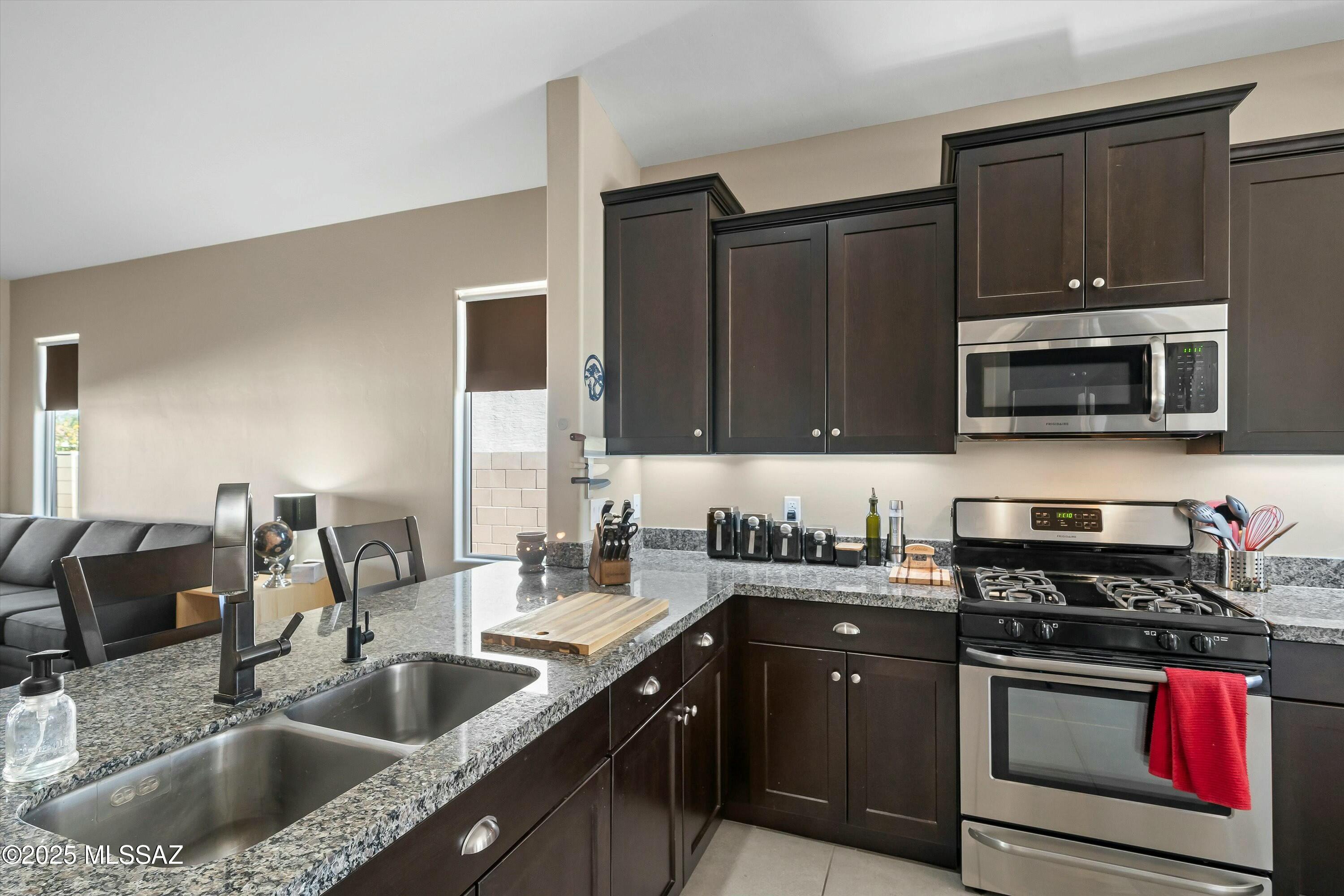8820 West Moon Spring Road Marana, AZ 85653 - Photo 12 of 37
