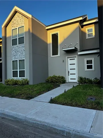 $2,000 | 5316 North Crown Point, Pharr, TX 78577