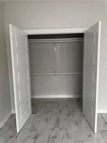 $2,000 | 5316 North Crown Point, Pharr, TX 78577