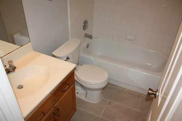 $1,995 | 8104 Hawick Drive, Round Rock, TX 78681