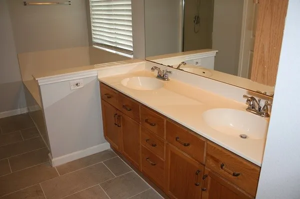 $1,995 | 8104 Hawick Drive, Round Rock, TX 78681