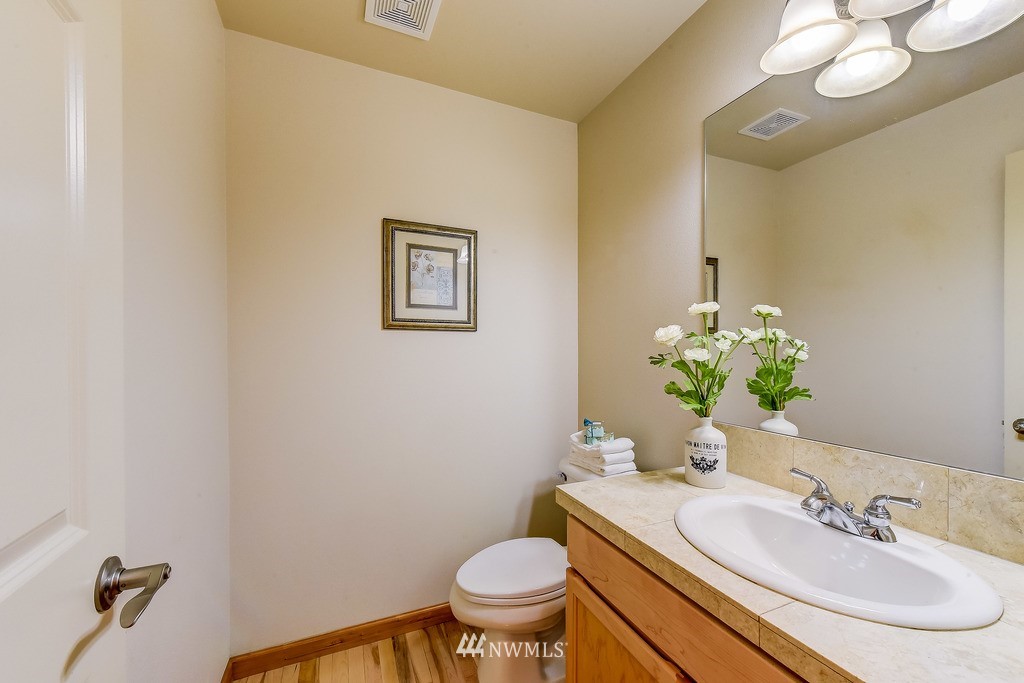 1226 187th Street Southeast Bothell, WA 98012 - Photo 11 of 25