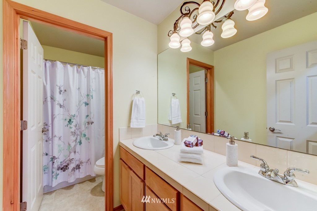 1226 187th Street Southeast Bothell, WA 98012 - Photo 18 of 25