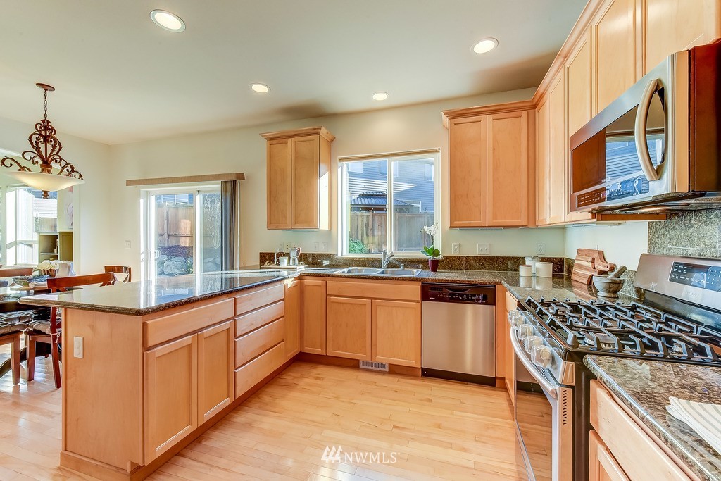 1226 187th Street Southeast Bothell, WA 98012 - Photo 8 of 25
