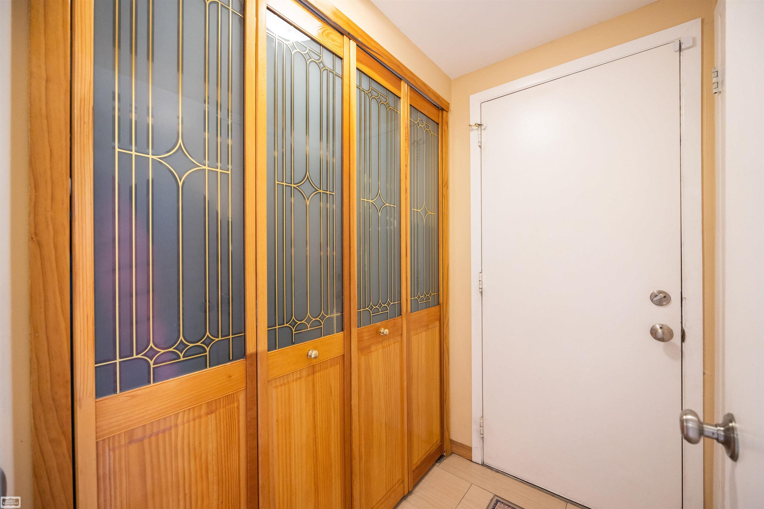 1693 Dennett Lane Rochester Hills, MI 48307 - Photo 21 of 53