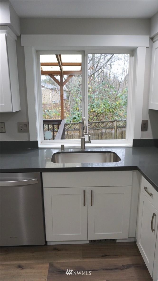 2305 211th Street Southeast Bothell, WA 98021 - Photo 12 of 22