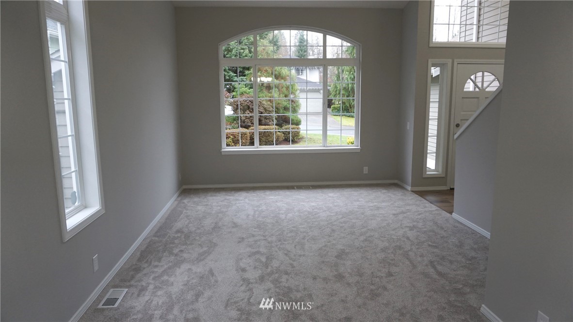 2305 211th Street Southeast Bothell, WA 98021 - Photo 4 of 22