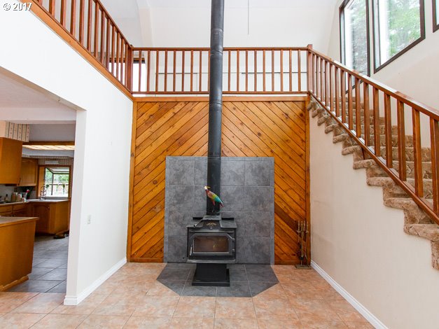 19495 Southeast Chambers Road Sandy, OR 97055 - Photo 14 of 32 a view of an entryway with staircase
