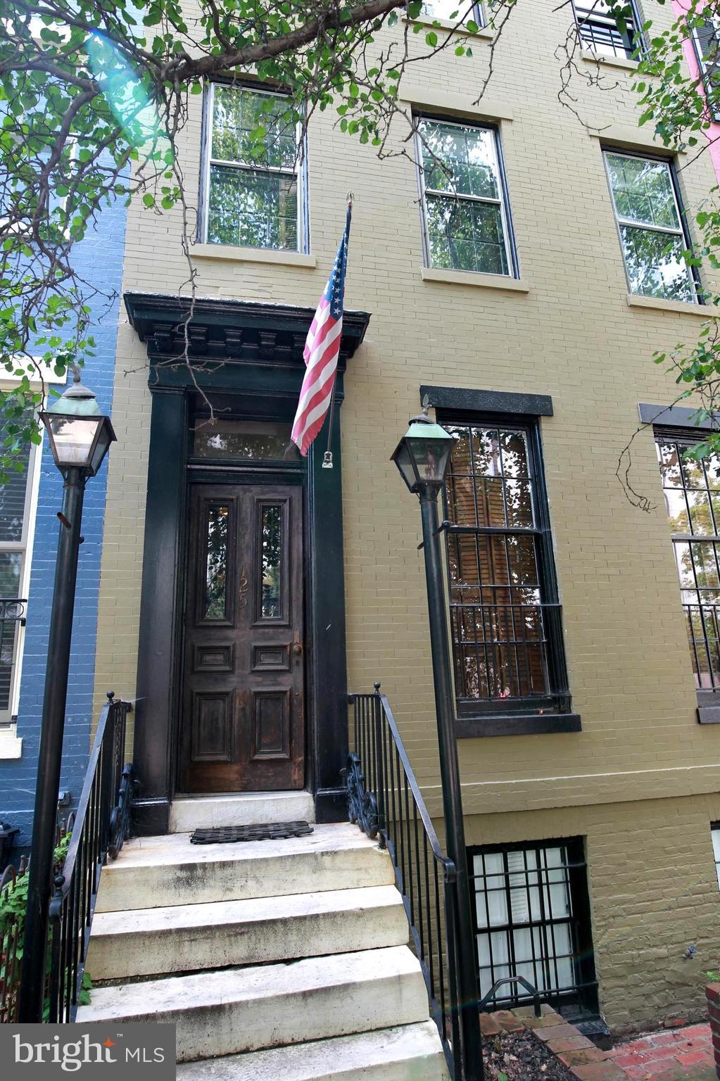 125 C Street Southeast, Unit 1 Washington, DC 20003 - Photo 1 of 11 Exterior (Front)