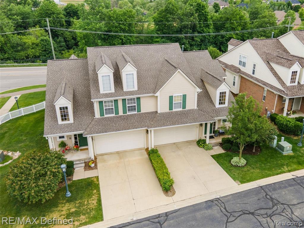 735 East Bluff Court Rochester Hills, MI 48306 - Photo 4 of 53