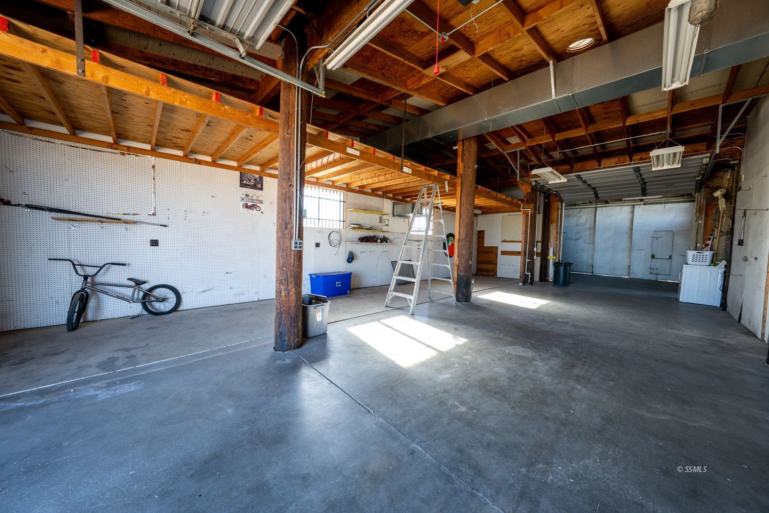 209 South Brady Street Ridgecrest, CA 93555 - Photo 35 of 46 Gallery Image 35