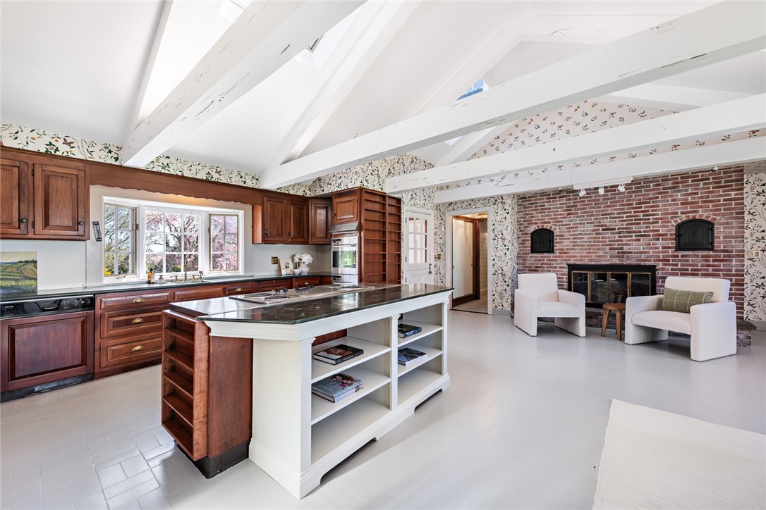 301 West Main Road Little Compton, RI 02837 - Photo 23 of 42