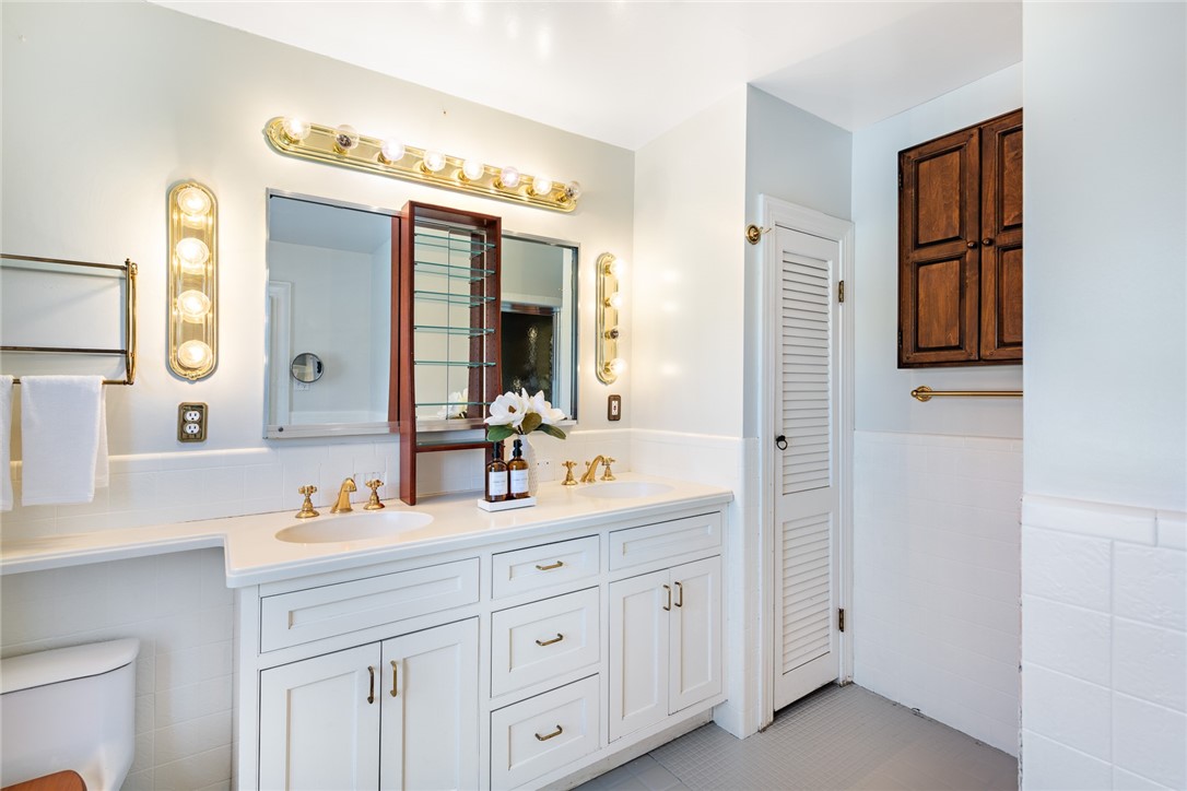 301 West Main Road Little Compton, RI 02837 - Photo 31 of 42