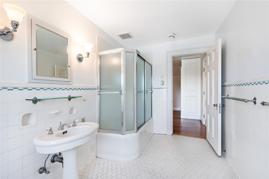 301 West Main Road Little Compton, RI 02837 - Photo 38 of 42