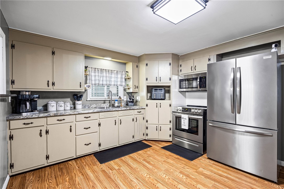 40 Spencer Street Lyons, NY 14489 - Photo 18 of 43