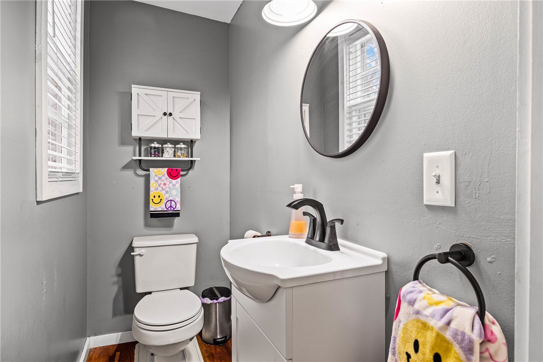 40 Spencer Street Lyons, NY 14489 - Photo 22 of 43 Half Bath