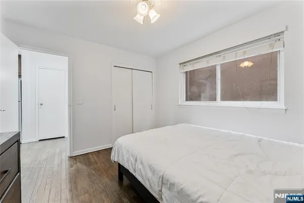 $1,700 | 104 North Beverwyck Road, Unit 5, Lake Hiawatha, NJ 07034