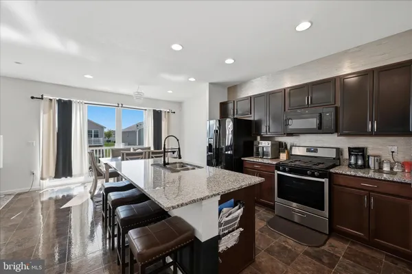 $450,000 | 433 Town Run Lane, Stephens City, VA 22655