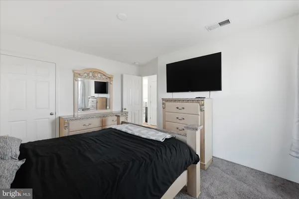 $450,000 | 433 Town Run Lane, Stephens City, VA 22655