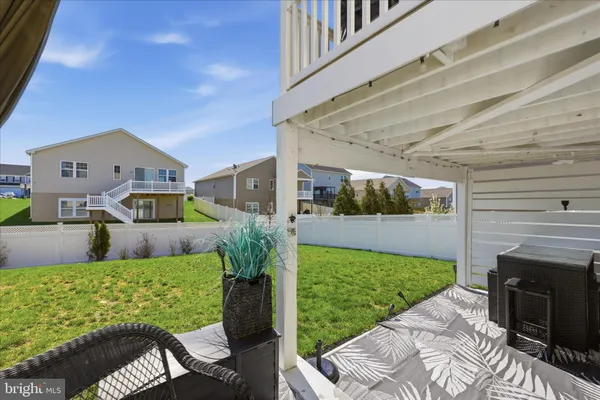 $450,000 | 433 Town Run Lane, Stephens City, VA 22655