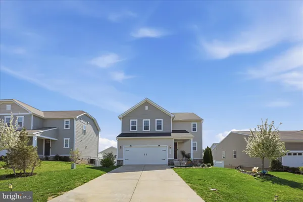 $450,000 | 433 Town Run Lane, Stephens City, VA 22655