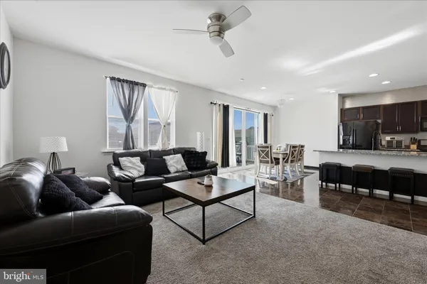 $450,000 | 433 Town Run Lane, Stephens City, VA 22655