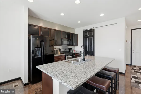 $450,000 | 433 Town Run Lane, Stephens City, VA 22655