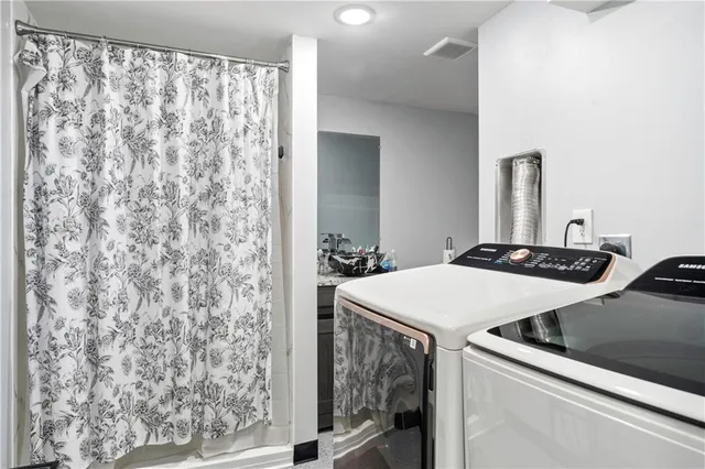 $330,000 | 2418 North 59 Street, Kansas City, KS 66104