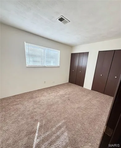 $1,050 | 814 White Oak Drive, Unit 5, O'Fallon, IL 62269