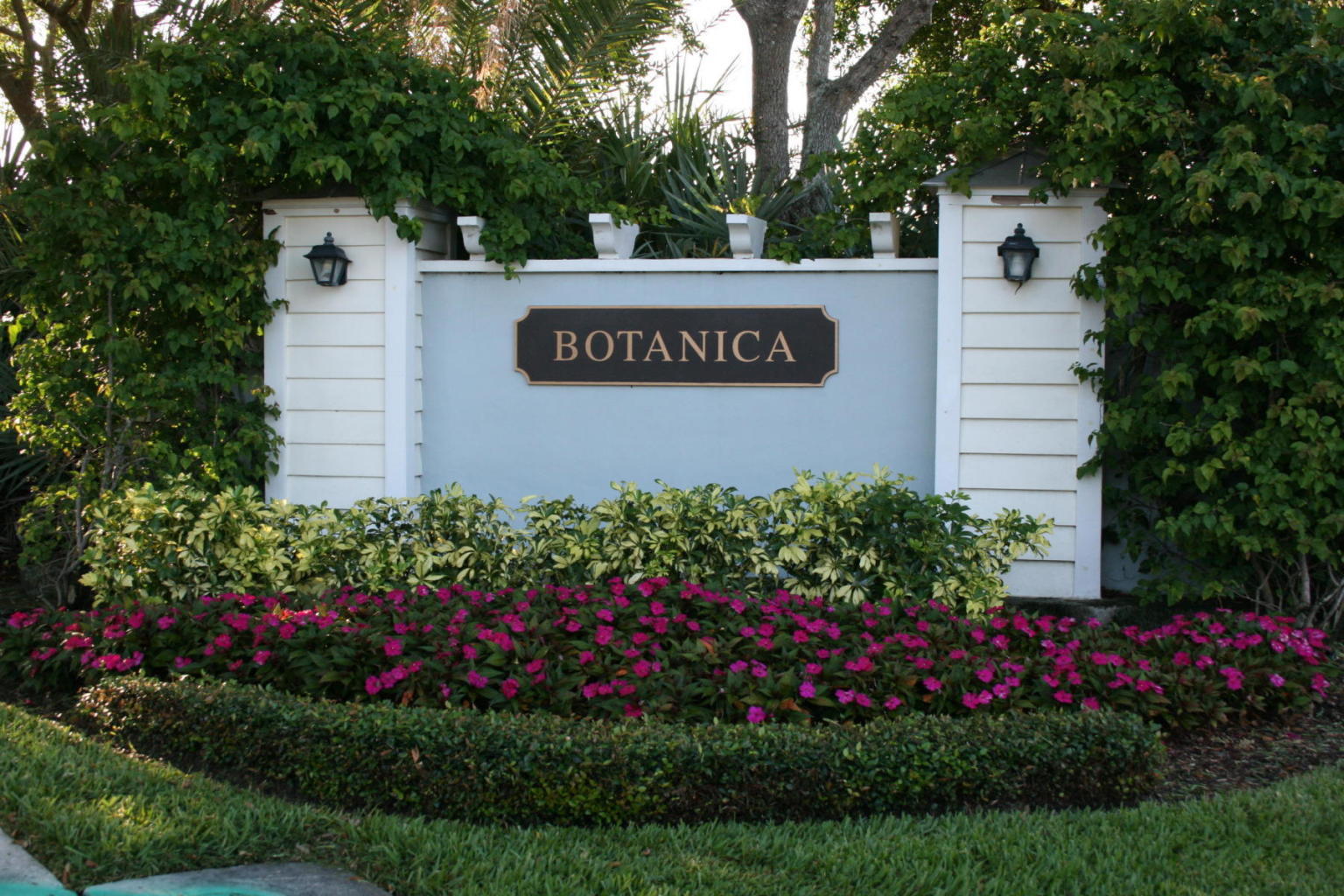 141 Seagrape Drive, Unit 101 Jupiter, FL 33458 - Photo 29 of 30 Botanica Entrance