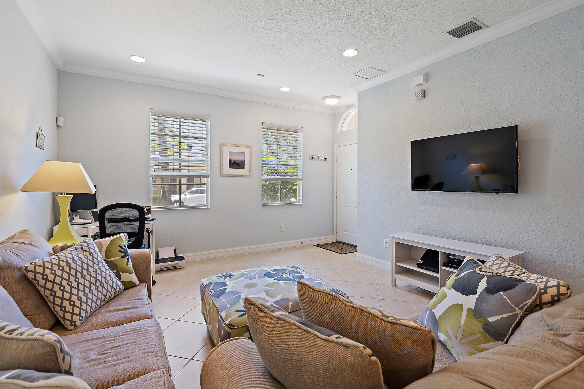 141 Seagrape Drive, Unit 101 Jupiter, FL 33458 - Photo 7 of 30 011-141SeagrapeDr101-Jupiter-FL-small