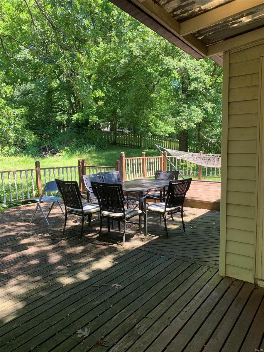 5375 Fern Beach Road St. Louis, MO 63128 - Photo 9 of 13 Gallery Image 9