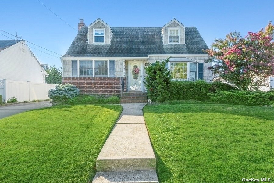 2870 Walter Road Wantagh, NY 11793 - Photo 1 of 1 Gallery Image 1