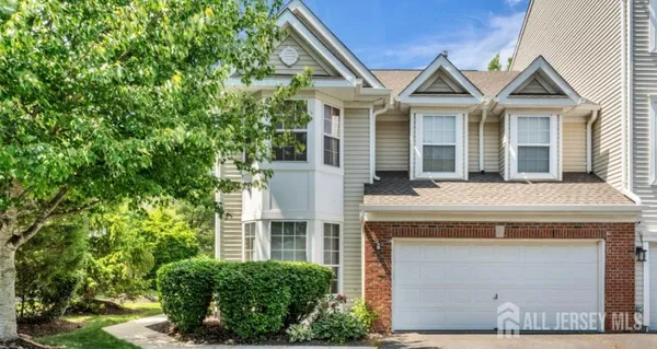 $689,000 | 220 Hidden Lake Drive, Morganville, NJ 07751