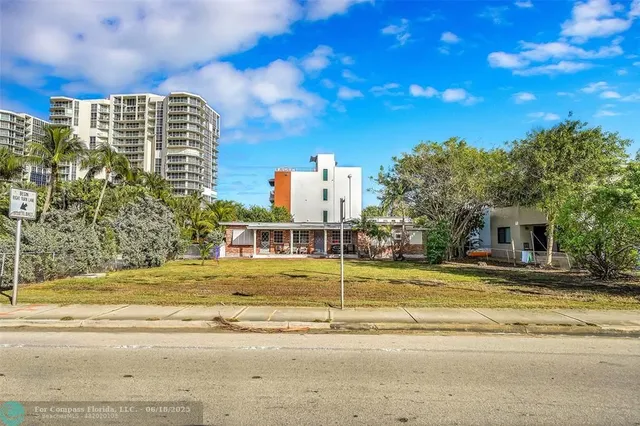 $2,899,000 | 356 Balboa Street, Hollywood, FL 33019