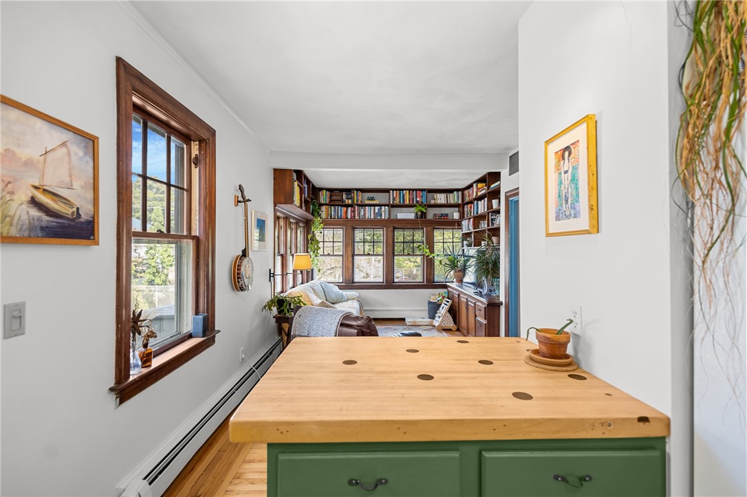 43 Sheffield Avenue Pawtucket, RI 02860 - Photo 17 of 39