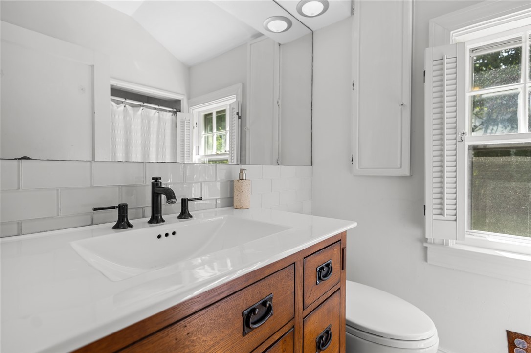 43 Sheffield Avenue Pawtucket, RI 02860 - Photo 31 of 39