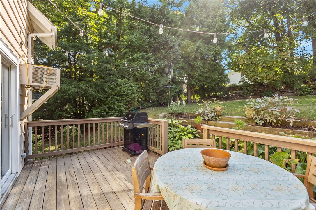 43 Sheffield Avenue Pawtucket, RI 02860 - Photo 35 of 39