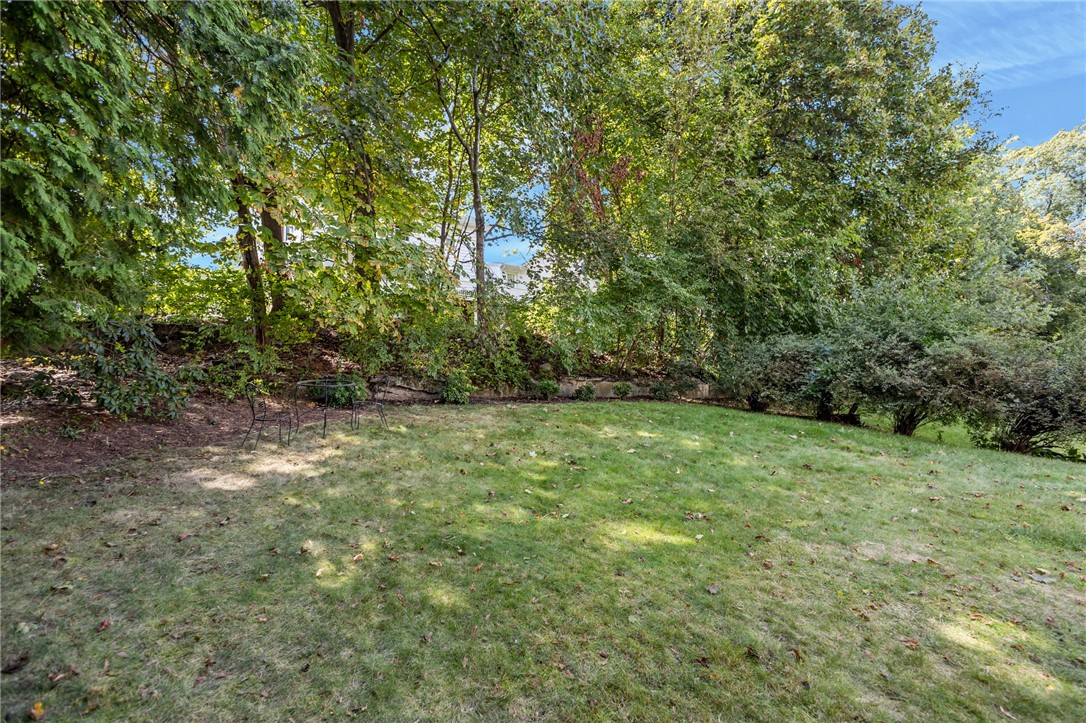 43 Sheffield Avenue Pawtucket, RI 02860 - Photo 38 of 39